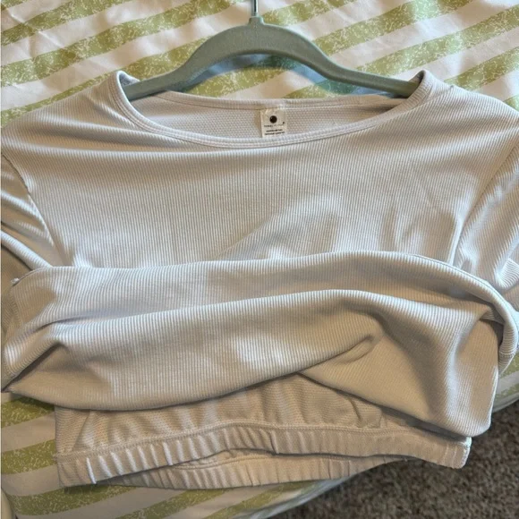 Yogalicious White Crop T-Shirt - Picture 2 of 2